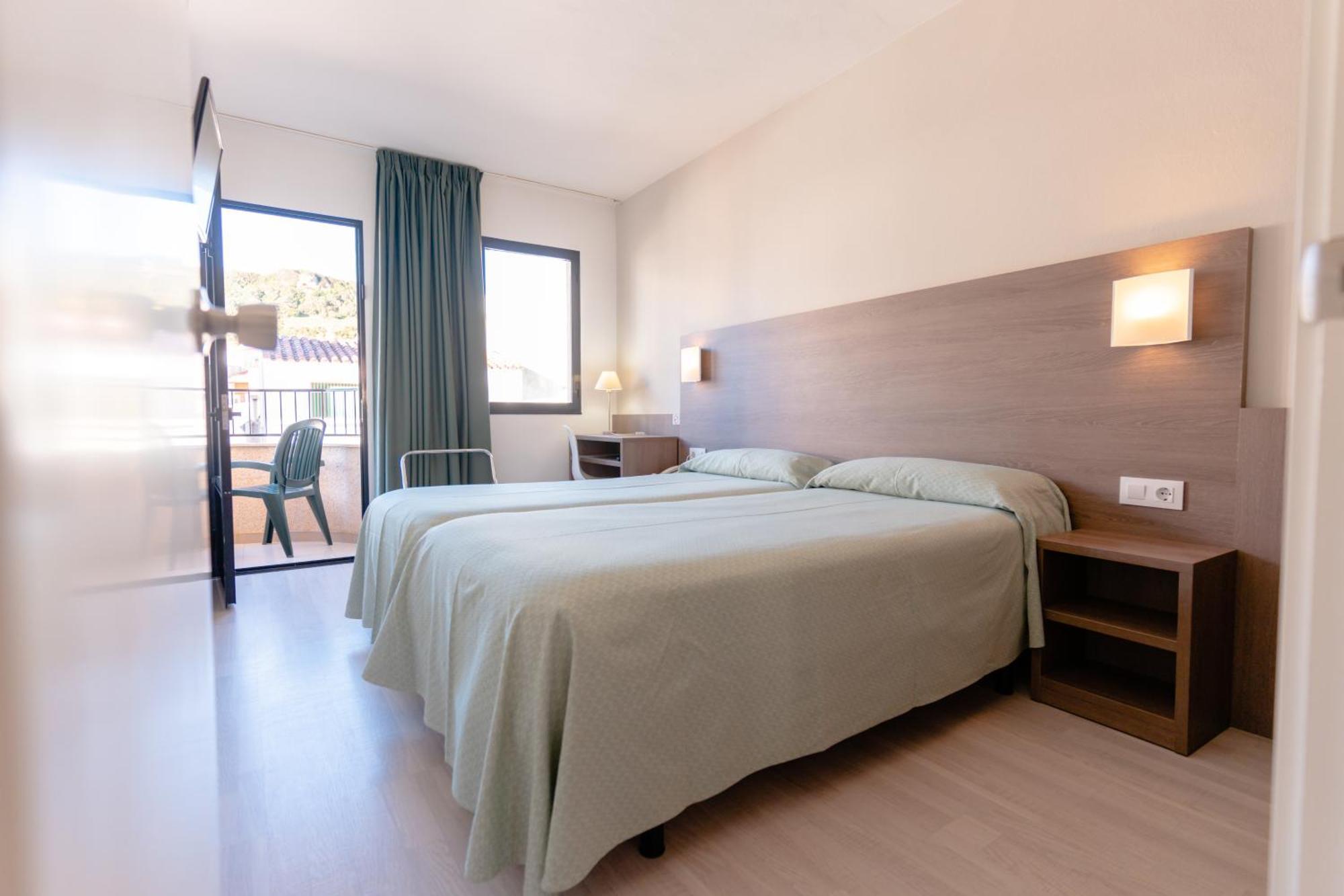 Apartamentos Loar Ferreries Zewnętrze zdjęcie