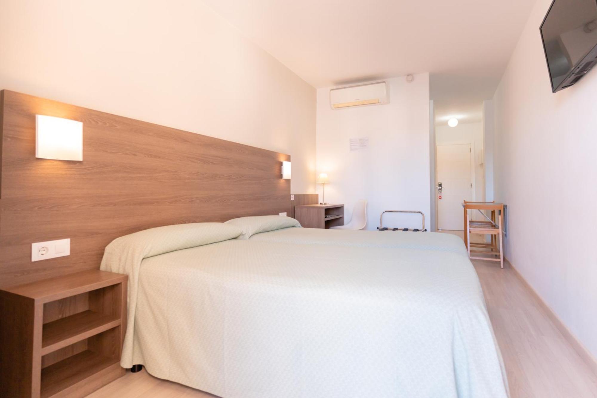 Apartamentos Loar Ferreries Zewnętrze zdjęcie