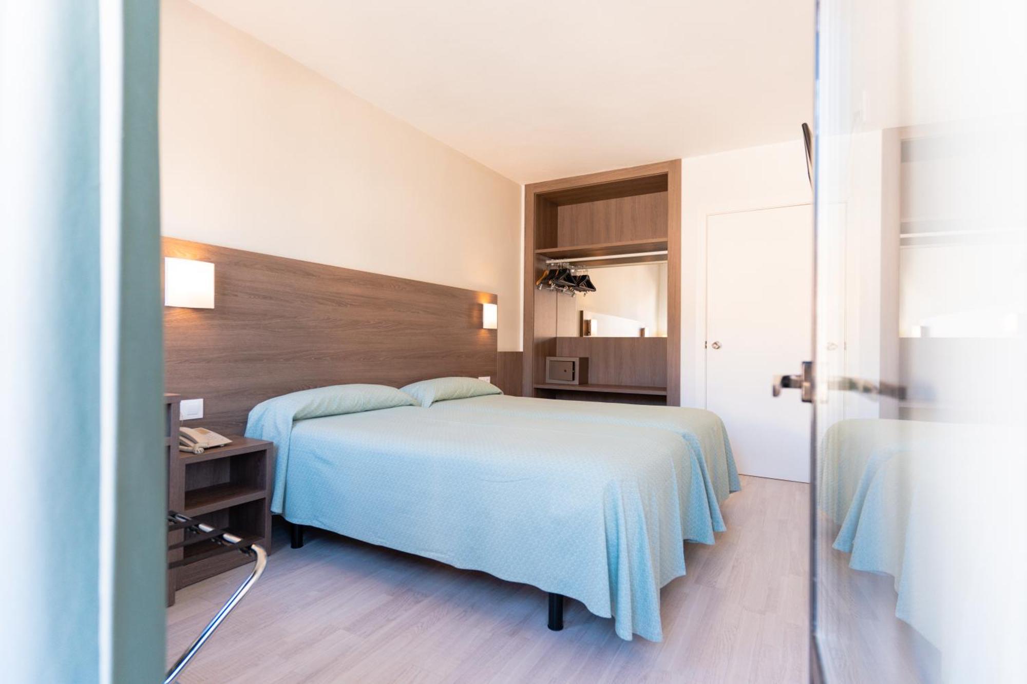Apartamentos Loar Ferreries Zewnętrze zdjęcie